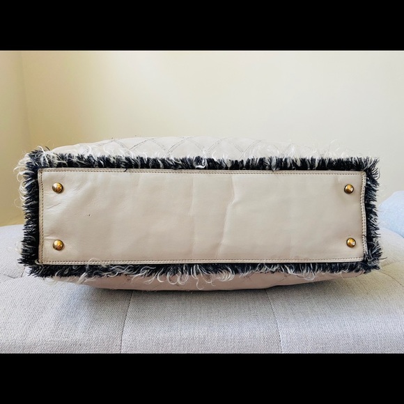 SOLD Chanel Tweed Trim Light Grey Leather Tote - Picture 6 of 16